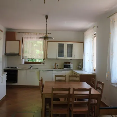 In Near بيت للعطل كريتويني